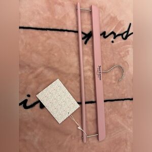 Juicy Couture Pink Adjustable Hanger